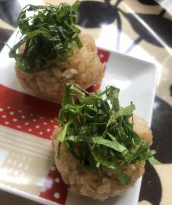 青じそしょうゆおむすび