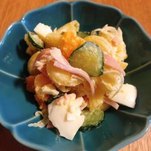 マカロニサラダ