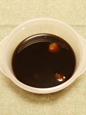 梅だれ（写真右上）