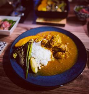 トマトチキンカレー