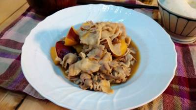 さつまいもと豚バラの煮物