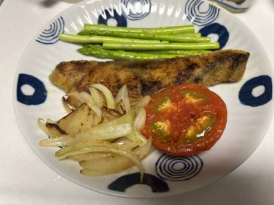 ぶりのカレーソテー 焼き野菜添え