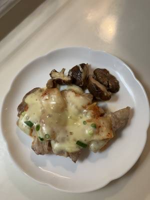 豚肉のキムチチーズ焼き