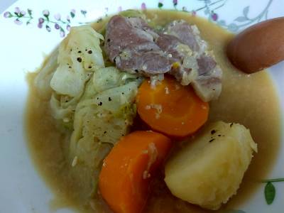 塩豚と野菜のみそスープ