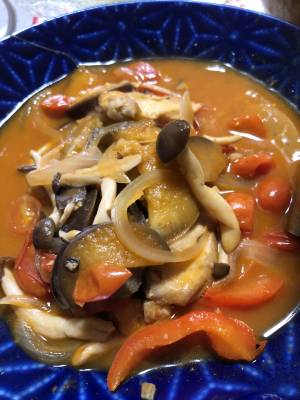 鶏肉となすのトマト煮