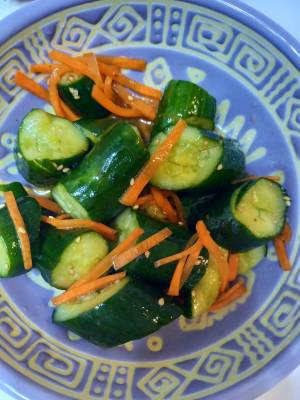 きゅうりサラダ