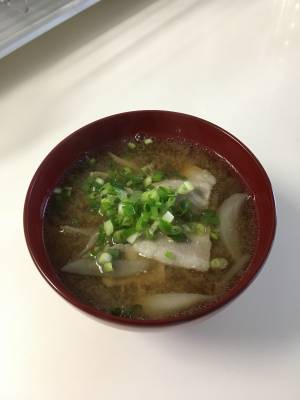 ごぼうたっぷり豚汁