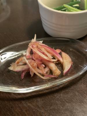 紫たまねぎのマリネ