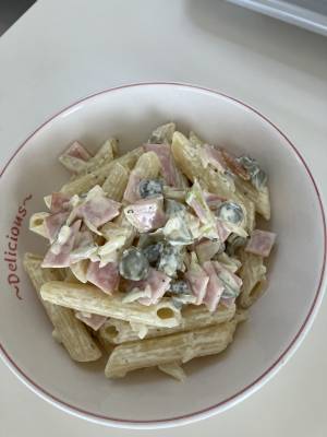 マカロニサラダ