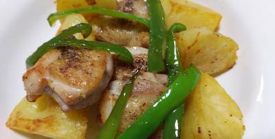カリカリじゃがいもと鶏のソテー