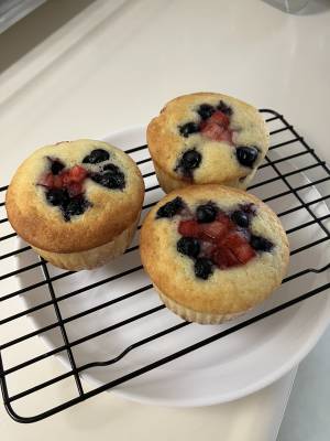 冷凍フルーツとあんこのマフィン