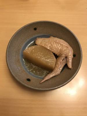 鶏手羽と大根の煮物