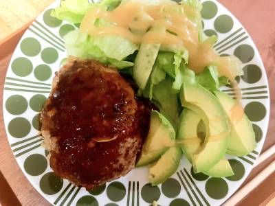 チーズ イン ハンバーグ