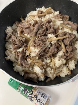 牛ごぼうのもち米混ぜご飯