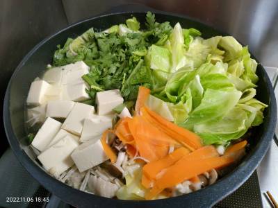 キャベツと鶏肉の水炊き
