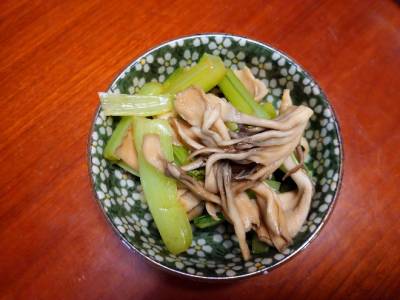 小松菜のからしじょうゆあえ