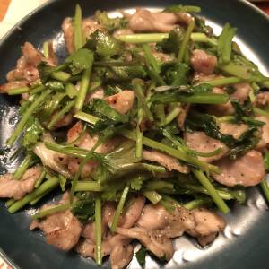 パクチーと豚肉のみそ炒め