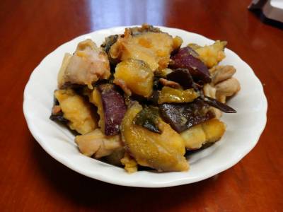 さつまいもと鶏肉の炒め煮