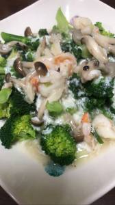 ブロッコリーのかにあんかけ