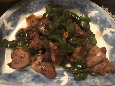 ピーマンと鶏レバーの炒め煮