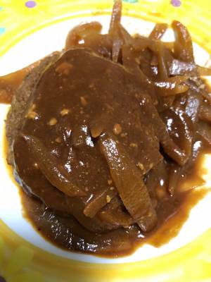 煮込みハンバーグ