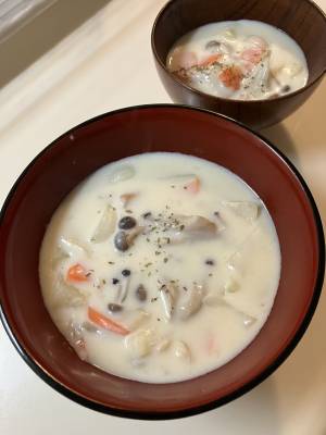 なめらかクリームシチュー