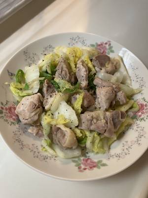 塩もみ白菜と鶏もも肉のしょうが炒め