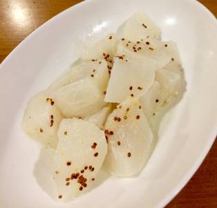 温かいかぶのサラダ