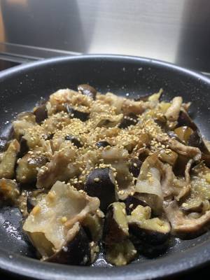 なすと豚肉のみそ炒め