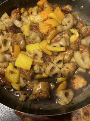 れんこんの黒酢酢豚