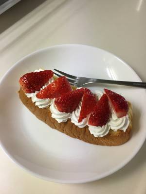 台湾カステラのフルーツサンド