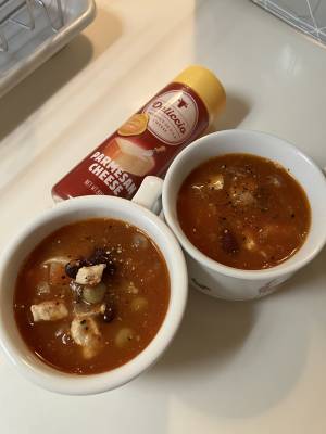 コロコロ豚肉と豆のトマトスープ