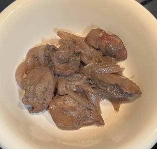 鶏レバーの赤ワイン煮