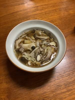 きのこスープ鍋