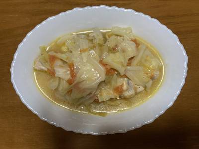 手羽元とキャベツの蒸し煮