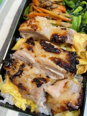 鶏もも肉のパインかす漬け