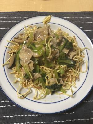 豚肉と小松菜のあんかけ焼きそば