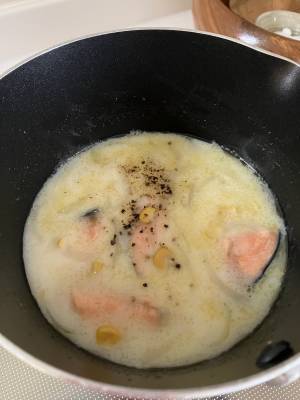 さけとコーンのシンプルチャウダー