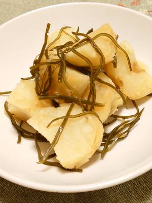 じゃがいもと刻み昆布のあっさり煮