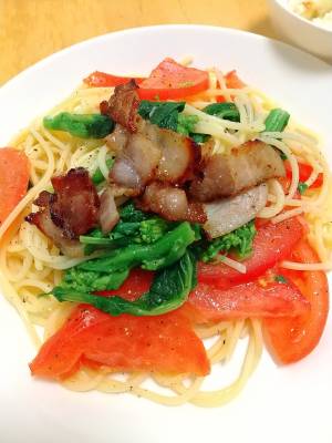 菜の花とフレッシュトマトのスパゲッティ