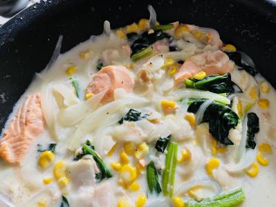 さけとコーンのシンプルチャウダー