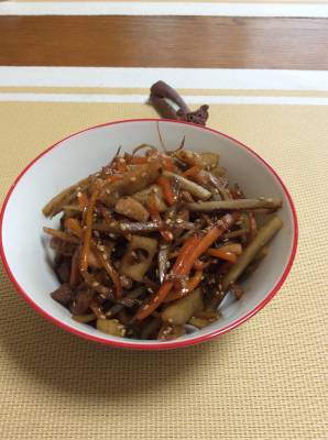 ごぼうとにんじんのきんぴら