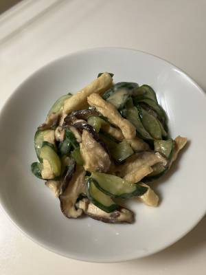 きゅうりとしいたけのごま酢あえ