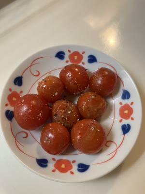 ミニトマトのオリーブオイル炒め