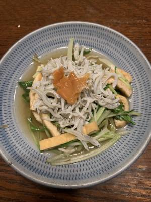 水菜とお揚げの炊いたん 梅しらすのせ
