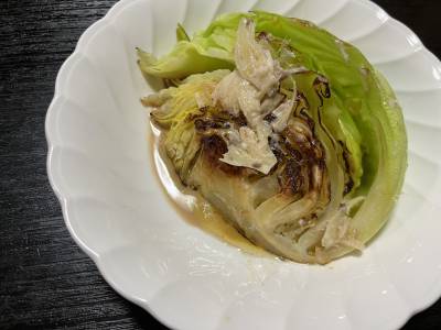 焼きキャベツのバーニャソース