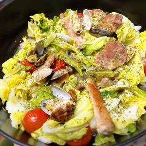 春キャベツの豚あさり蒸し