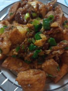 ちぎり厚揚げと豚バラの和風炒め