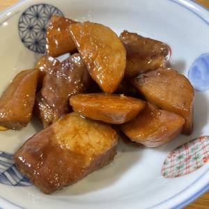 里芋と牛バラ肉の煮物