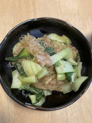 豚バラとチンゲンサイの炒め物